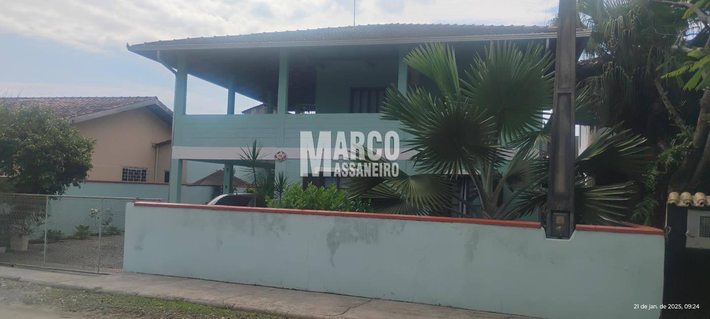 Casa, 3 quartos, 216 m² - Foto 2