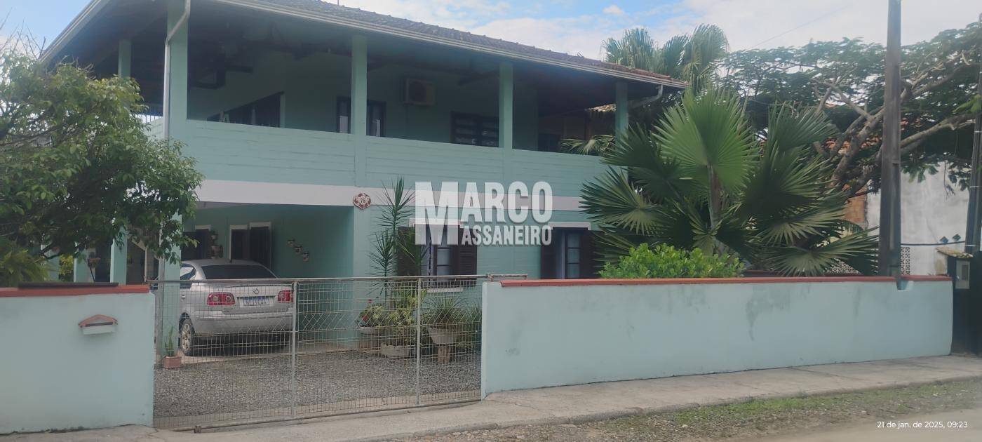 Casa, 3 quartos, 216 m² - Foto 3