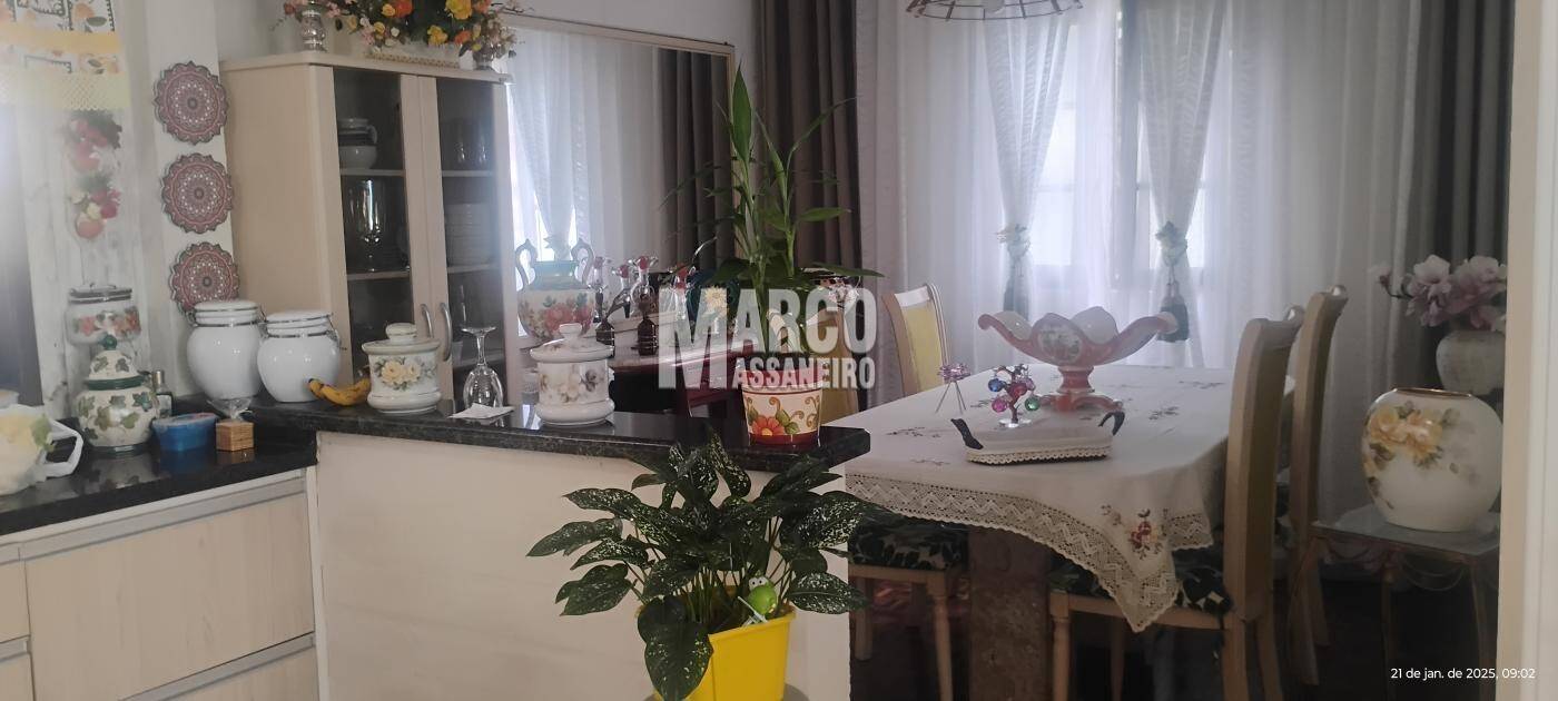 Casa, 3 quartos, 216 m² - Foto 9