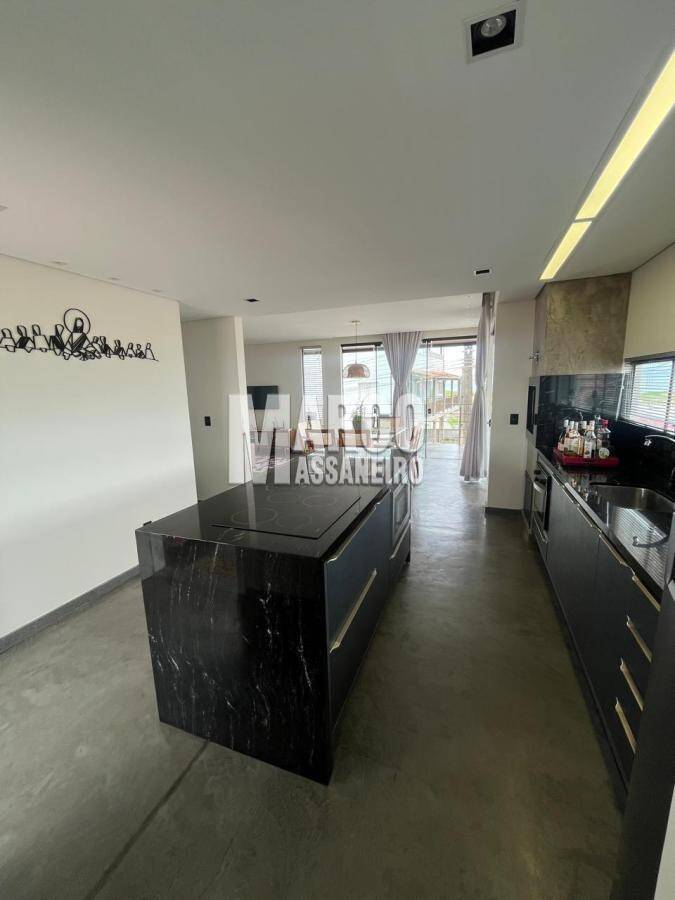 Casa, 7 quartos, 240 m² - Foto 9