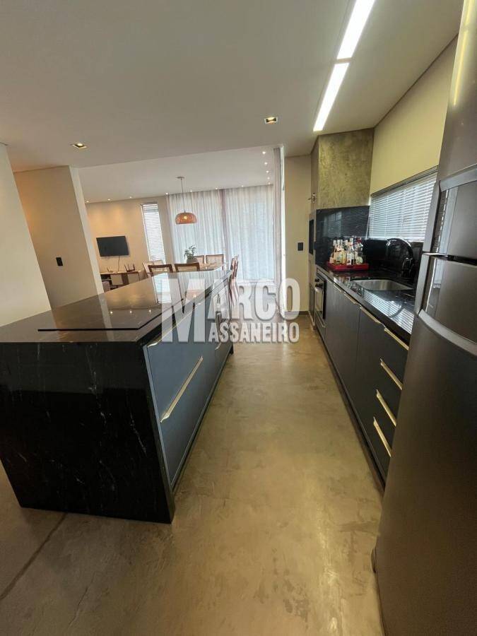 Casa, 7 quartos, 240 m² - Foto 16