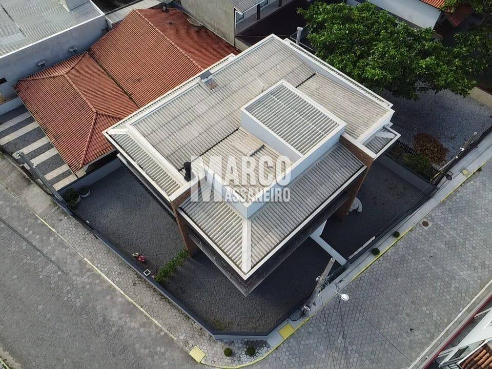 Casa, 7 quartos, 240 m² - Foto 40