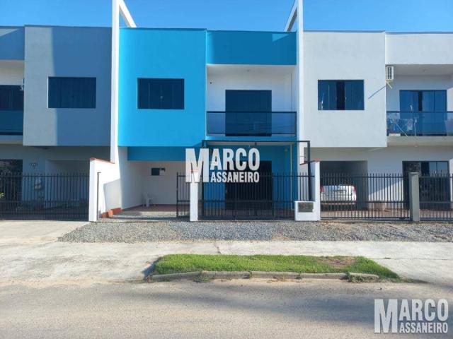 #330 - Casa geminada para Venda em São Francisco do Sul - SC