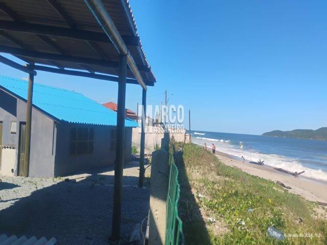 Casa para Venda em Balneário Barra do Sul - 2