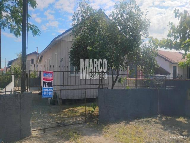 Casa para Venda em Balneário Barra do Sul / SC no bairro Cen