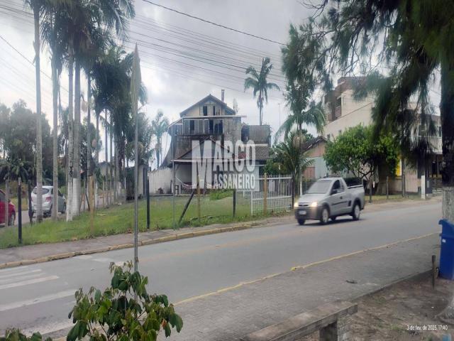 Terreno para Locação em Balneário Barra do Sul / SC no bairr