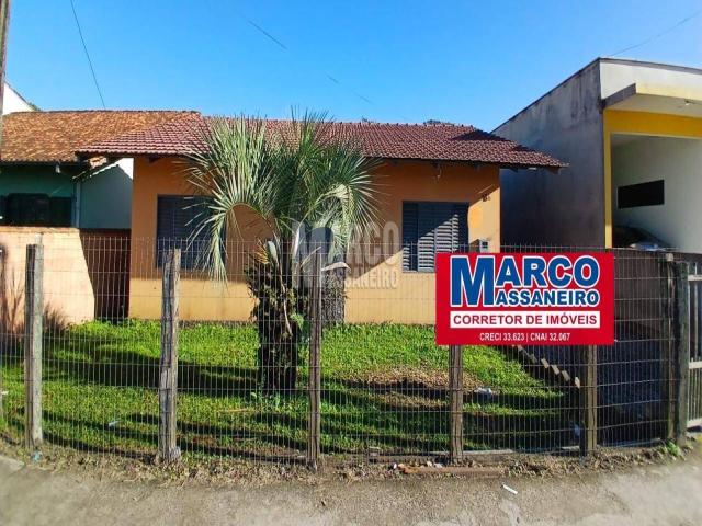 Casa para Venda em Balneário Barra do Sul / SC no bairro Cen