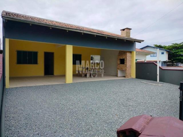 Casa para Venda em Balneário Barra do Sul - 5
