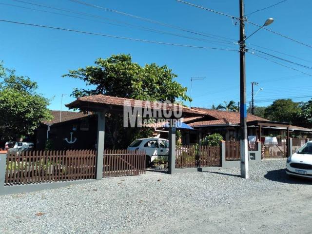 Casa para Venda em Balneário Barra do Sul - 2