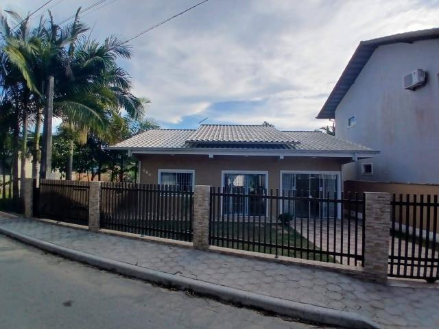 #895 - Casa para Venda em Balneário Barra do Sul - SC
