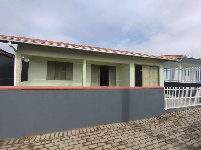 #AL61 - Casa para Locação em Balneário Barra do Sul - SC