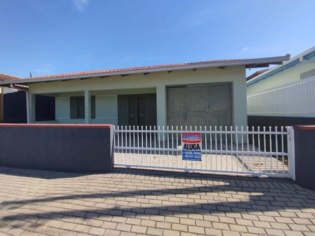 Casa para Locação em Balneário Barra do Sul / SC no bairro C