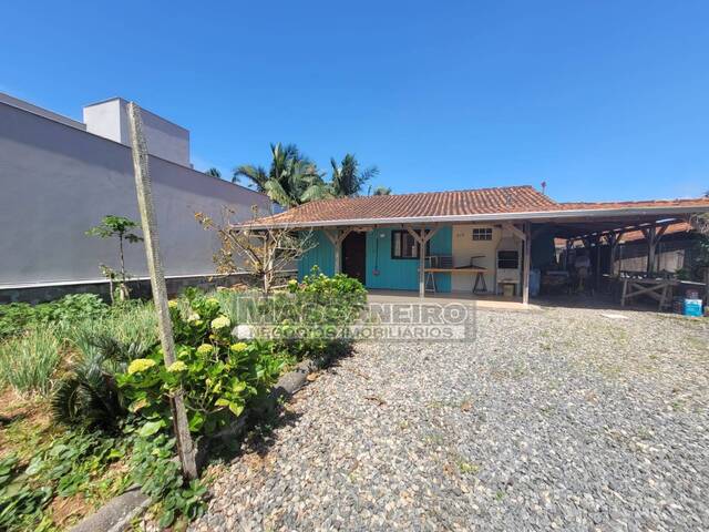 #924 - Casa para Venda em Balneário Barra do Sul - SC