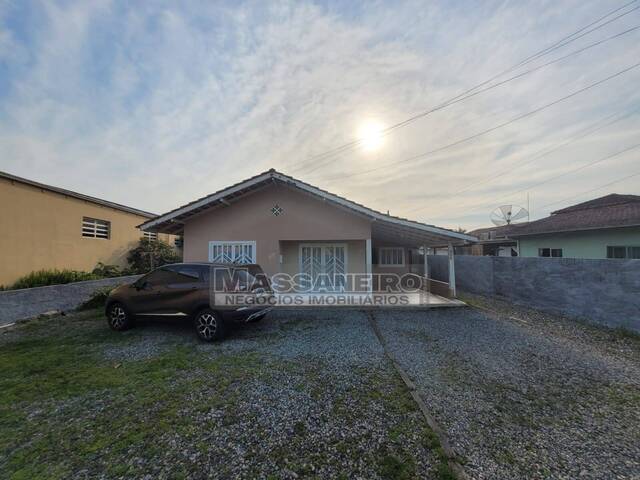 #927 - Casa para Venda em Balneário Barra do Sul - SC