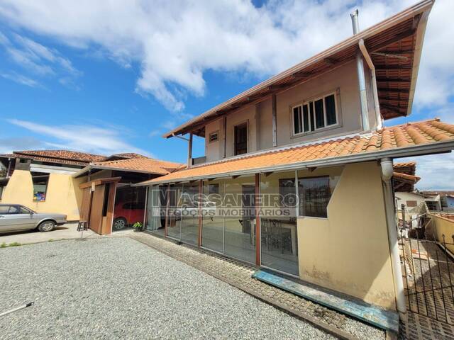 #940 - Casa para Venda em Balneário Barra do Sul - SC