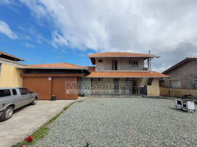 #940 - Casa para Venda em Balneário Barra do Sul - SC
