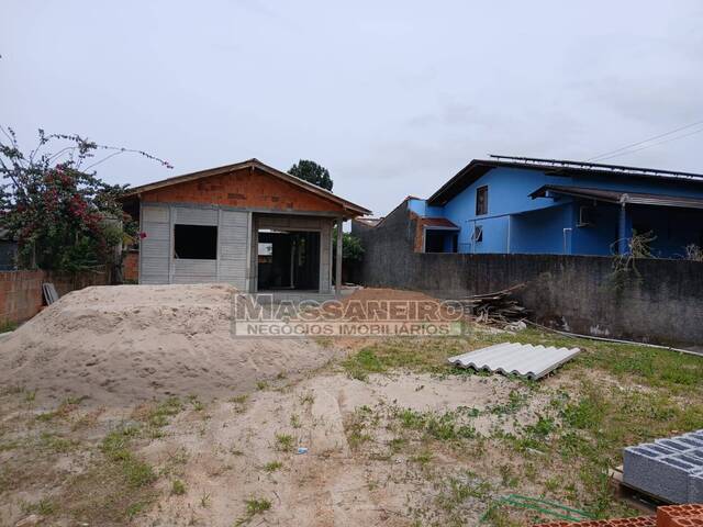 #951 - Casa para Venda em Balneário Barra do Sul - SC