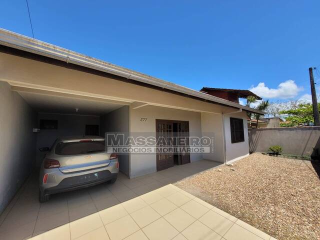 Venda em Salinas - Balneário Barra do Sul