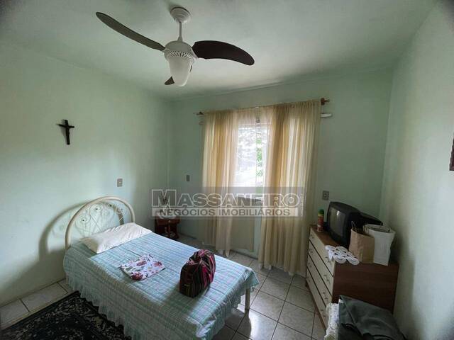 #956 - Casa para Venda em Balneário Barra do Sul - SC