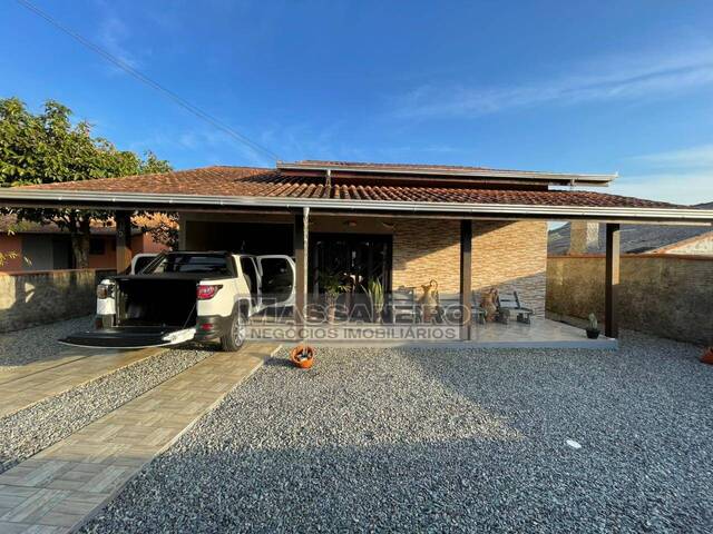 Venda em Pinheiros - Balneário Barra do Sul