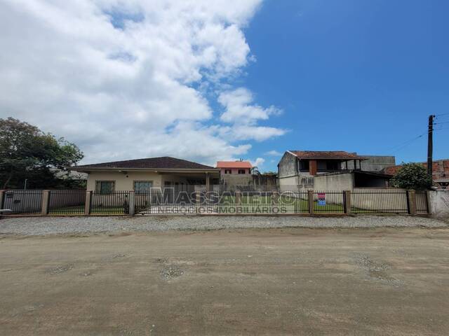 Venda em Pinheiros - Balneário Barra do Sul