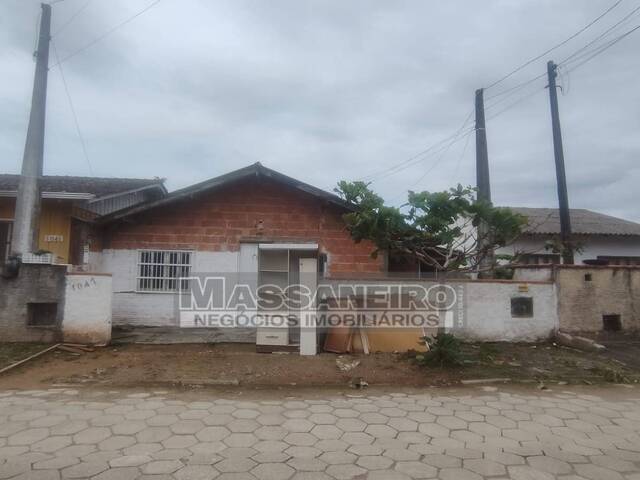 #962 - Casa para Venda em Balneário Barra do Sul - SC