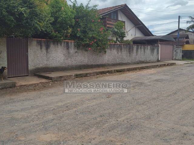 #964 - Casa para Venda em Joinville - SC