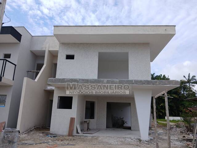 #794 - Casa geminada para Venda em Balneário Barra do Sul - SC