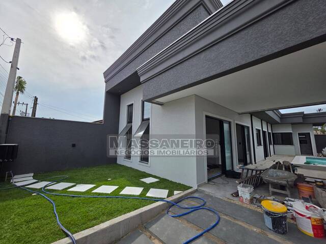 #969 - Casa para Venda em Balneário Barra do Sul - SC