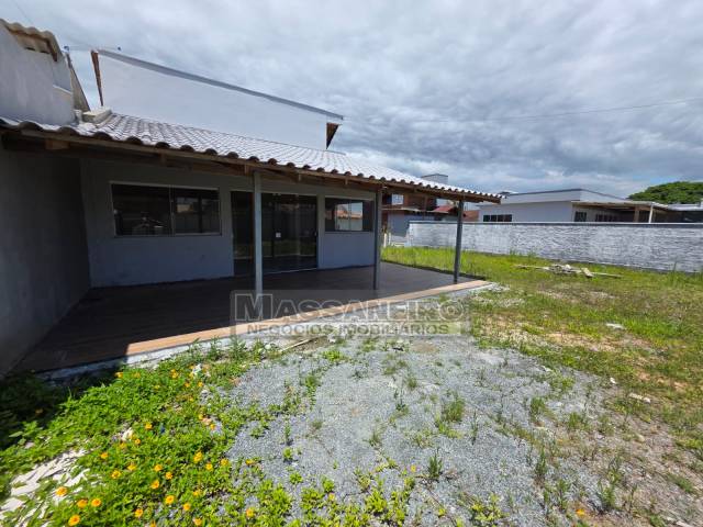 #988 - Casa para Venda em Araquari - SC