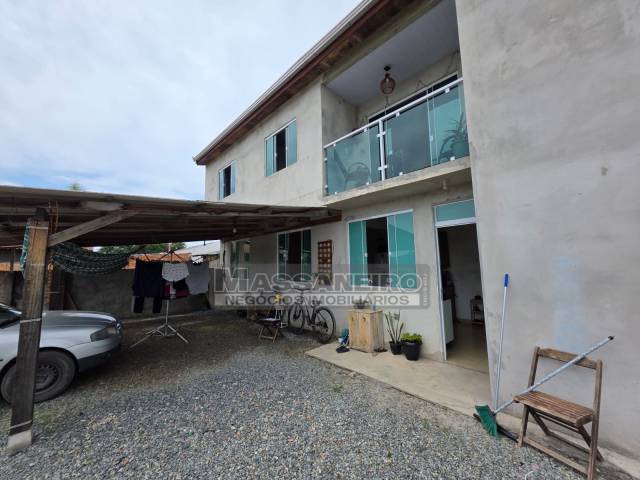 #990 - Casa para Venda em Balneário Barra do Sul - SC