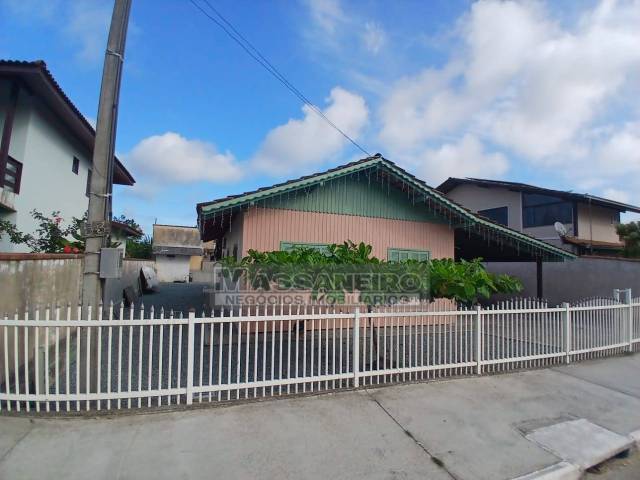 Casa para Venda em Balneário Barra do Sul - 2