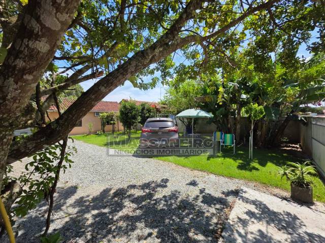 #1004 - Casa para Venda em Balneário Barra do Sul - SC