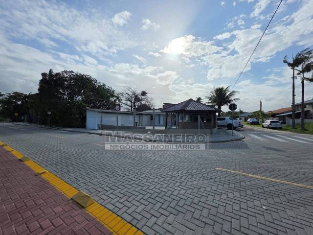 #1007 - Casa para Venda em Balneário Barra do Sul - SC