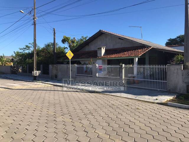 #1014 - Casa para Venda em Balneário Barra do Sul - SC