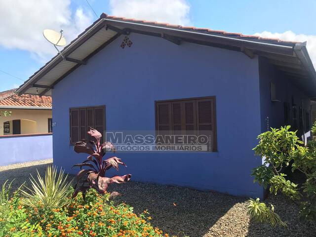 #1021 - Casa para Venda em Balneário Barra do Sul - SC