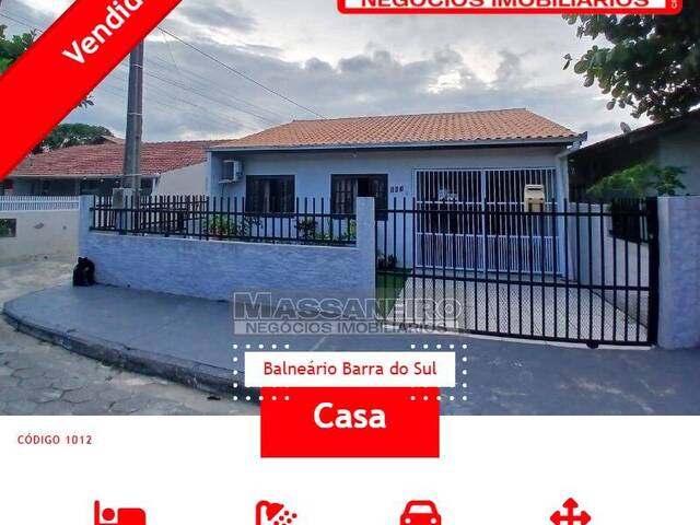 #1012 - Casa para Venda em Balneário Barra do Sul - SC