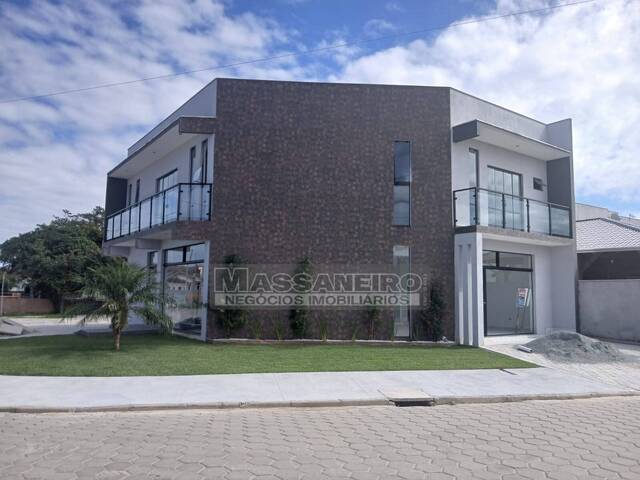 Casa para Venda em Balneário Barra do Sul - 4
