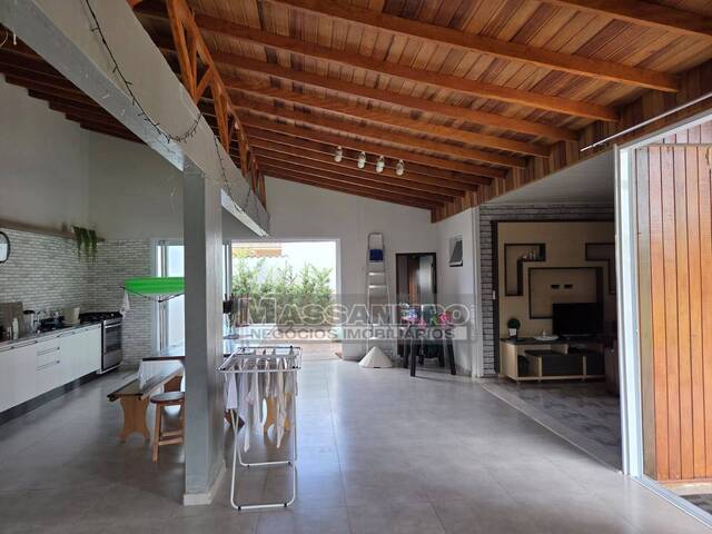 #1034 - Casa para Venda em Balneário Barra do Sul - SC