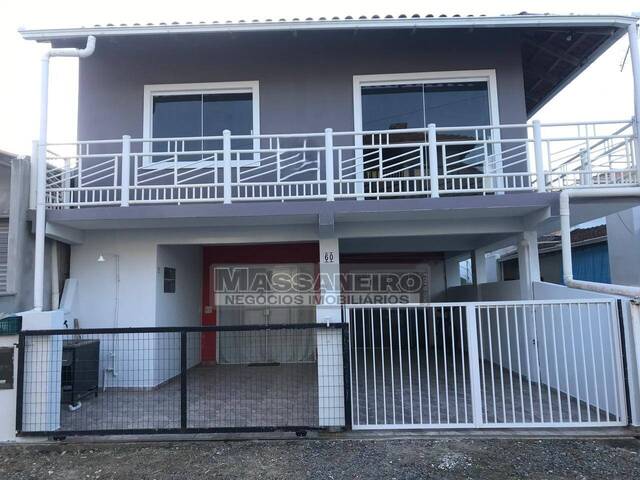 #1036 - Casa para Venda em Balneário Barra do Sul - SC