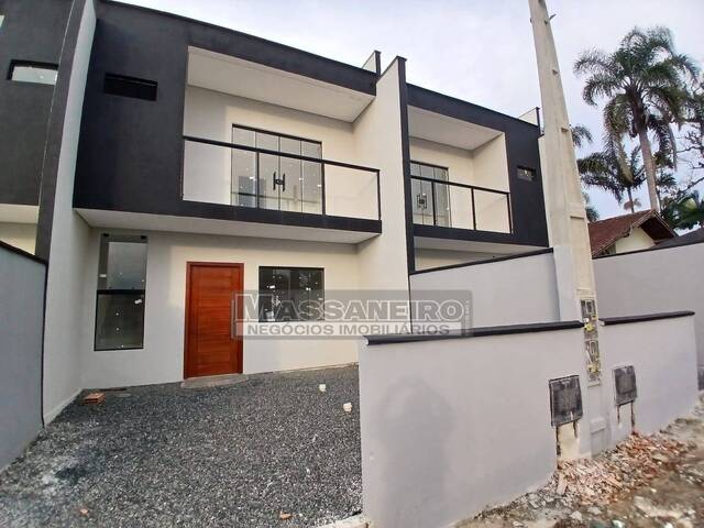#793 - Casa geminada para Venda em Balneário Barra do Sul - SC