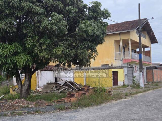 Casa para Venda em Balneário Barra do Sul - 2