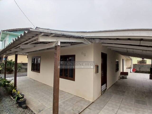 Casa para Venda em Balneário Barra do Sul - 2