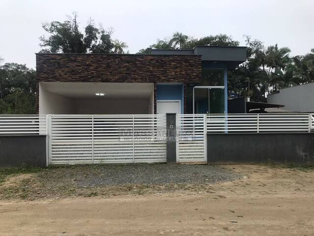 Casa para Venda em Balneário Barra do Sul - 2