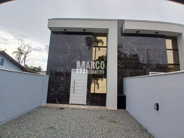 #646 - Casa geminada para Venda em Balneário Barra do Sul - SC