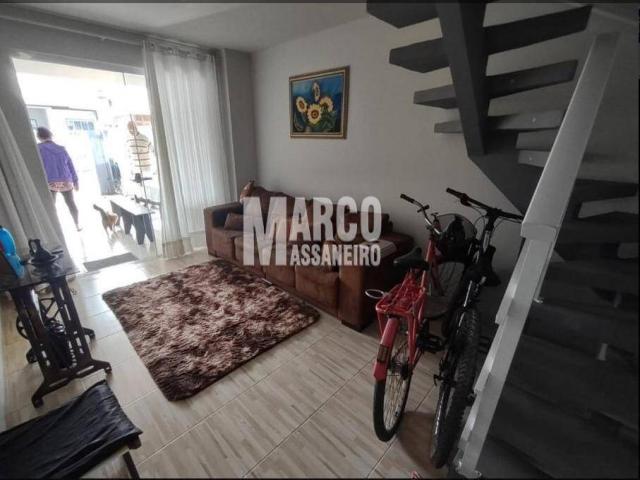#654 - Casa geminada para Venda em Balneário Piçarras - SC