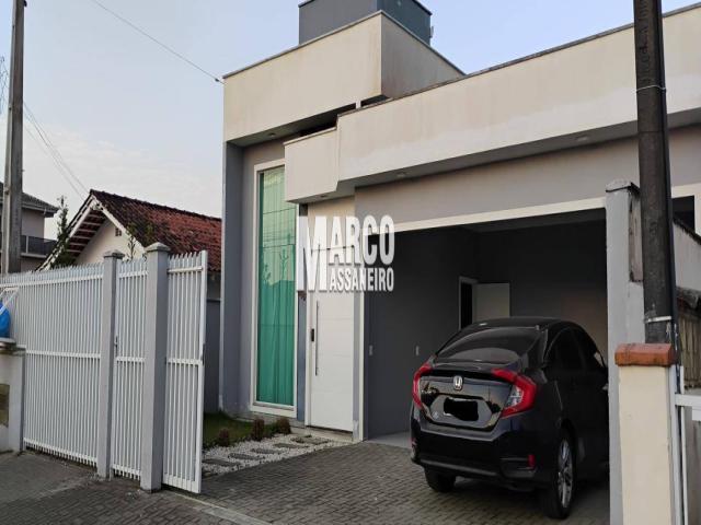 #735 - Casa para Venda em Balneário Barra do Sul - SC - 2