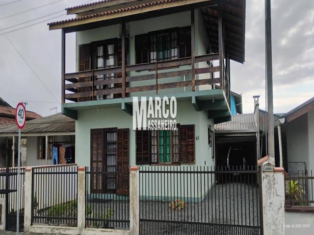 Casa para Venda em Balneário Barra do Sul - 2