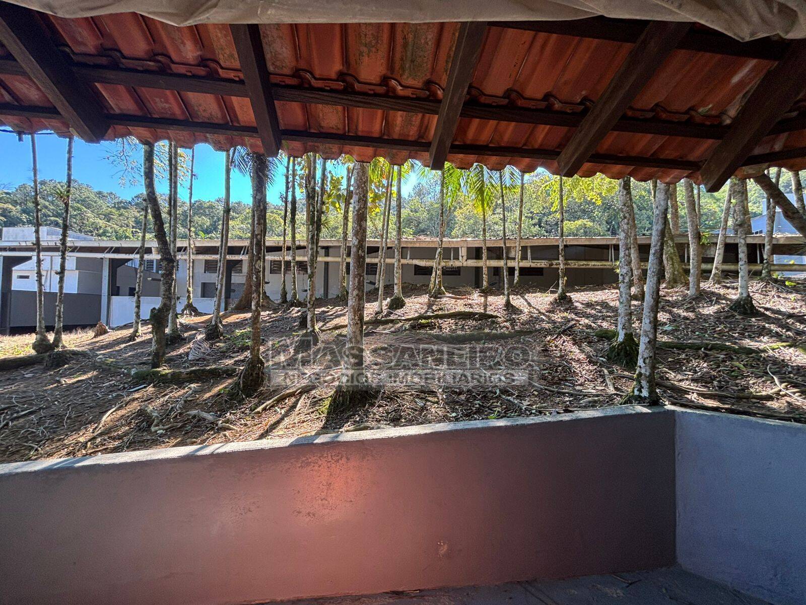 Casa, 3 quartos, 2229 m² - Foto 52