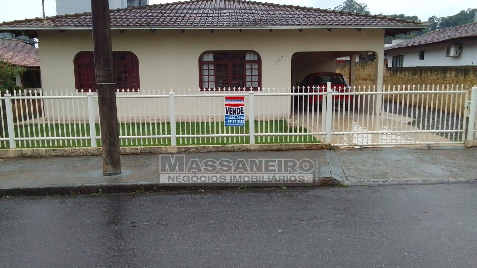 Casa, 4 quartos, 165 m² - Foto 1
